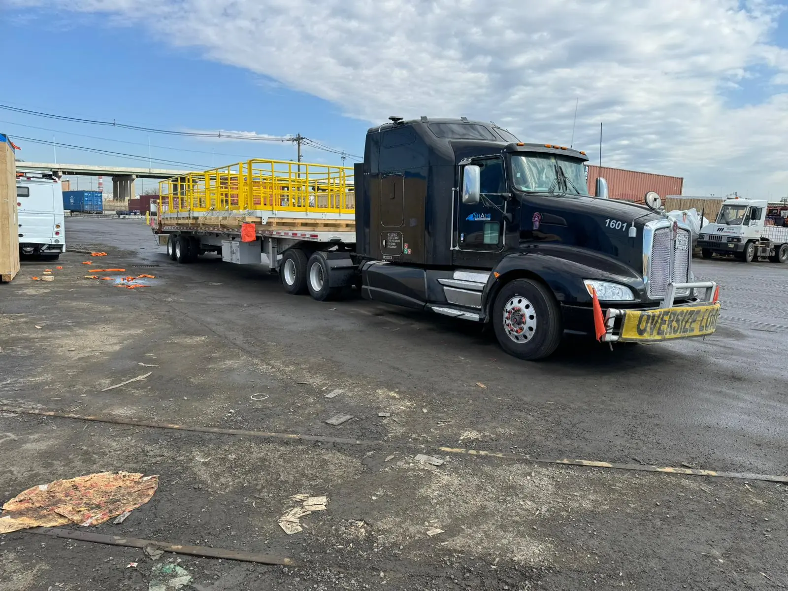 Cross Border Flatbed & Specialized Hauling